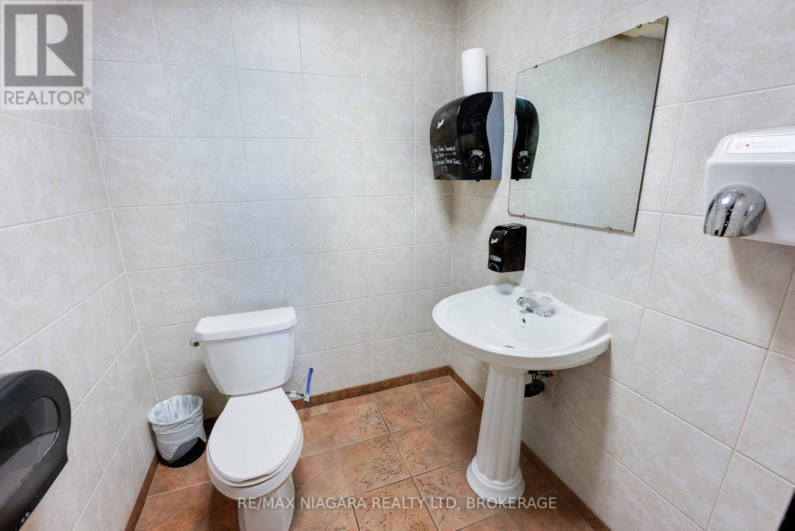 231 St. Paul Street W, St. Catharines (Western Hill), ON