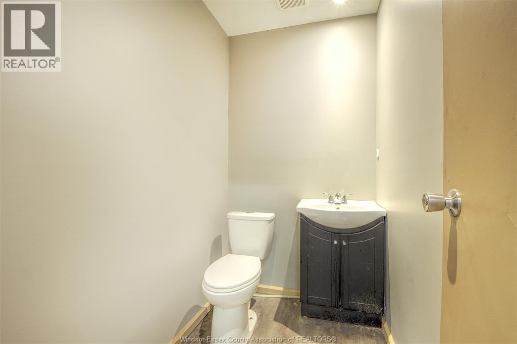 6400 Walker, Tecumseh, ON