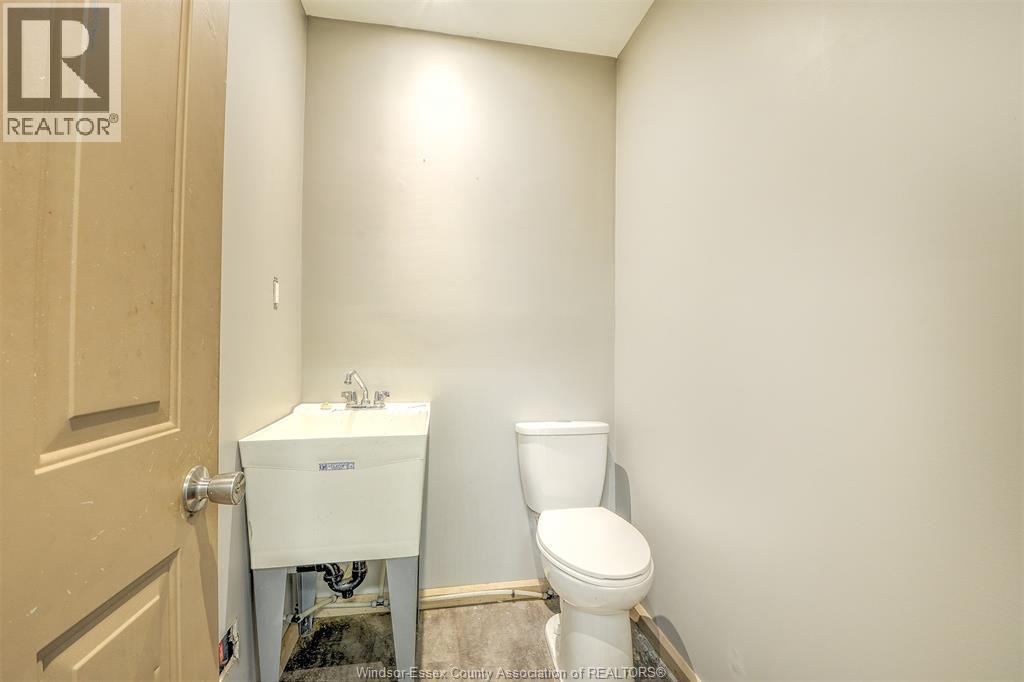 6400 Walker, Tecumseh, ON