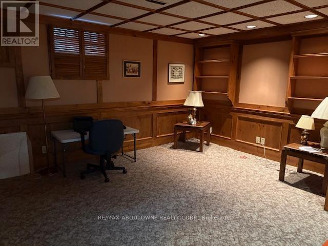 2179 Maplewood Drive, Burlington, ON - Indoor