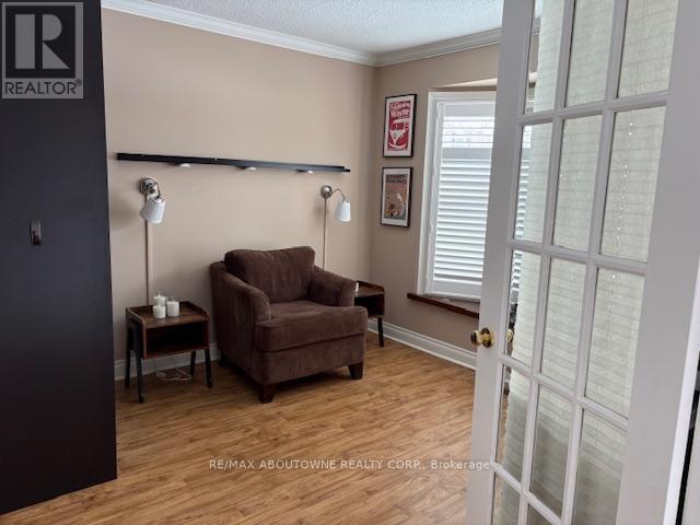 2179 Maplewood Drive, Burlington, ON - Indoor Photo Showing Other Room