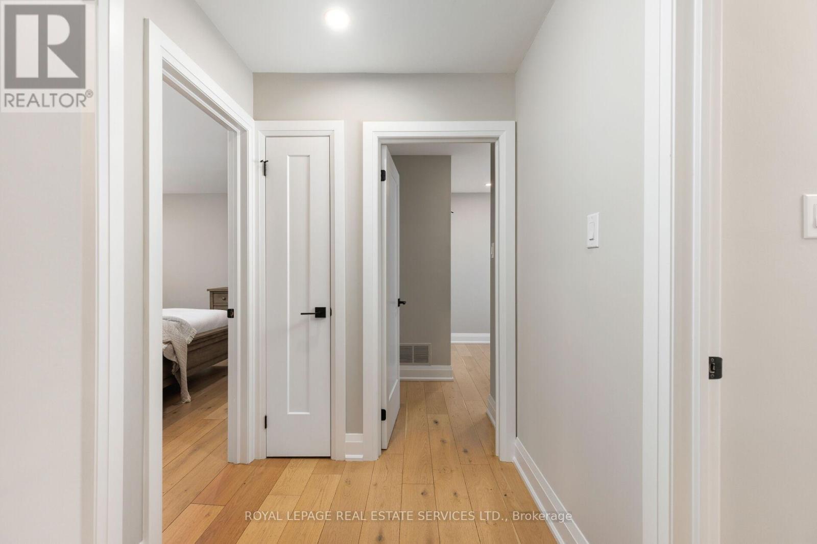 471 Sparling Crescent, Burlington, ON - Indoor Photo Showing Other Room