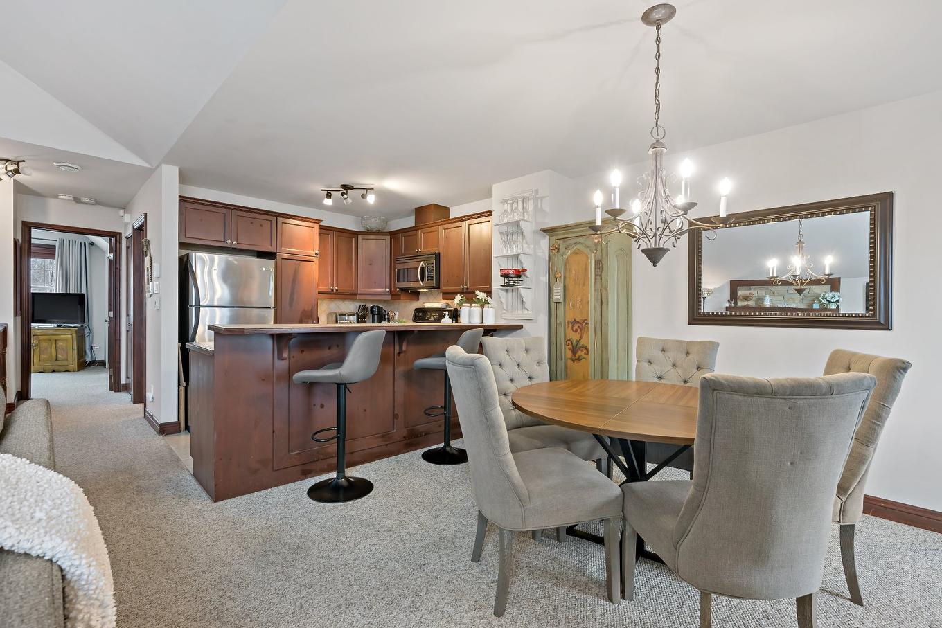 Intérieur - 11-300 Rue Du Mont-Plaisant, Mont-Tremblant, QC - Indoor Photo Showing Dining Room