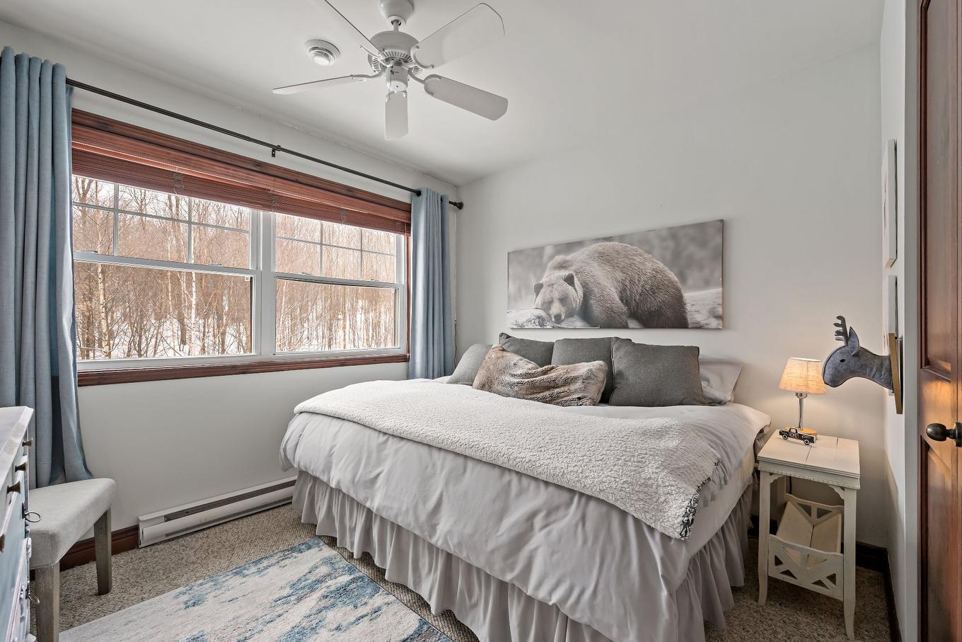 Chambre à coucher - 11-300 Rue Du Mont-Plaisant, Mont-Tremblant, QC - Indoor Photo Showing Bedroom