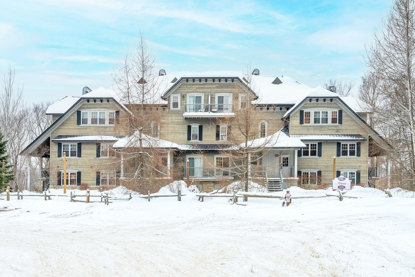 Façade - 11-300 Rue Du Mont-Plaisant, Mont-Tremblant, QC - Outdoor With Facade