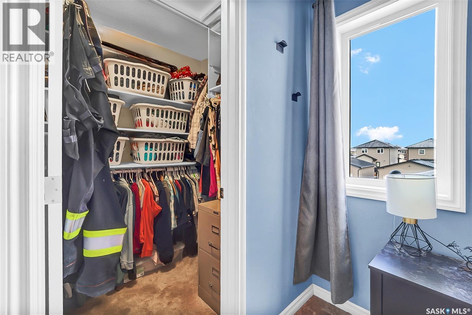 1042 Kloppenburg Bend, Saskatoon, SK