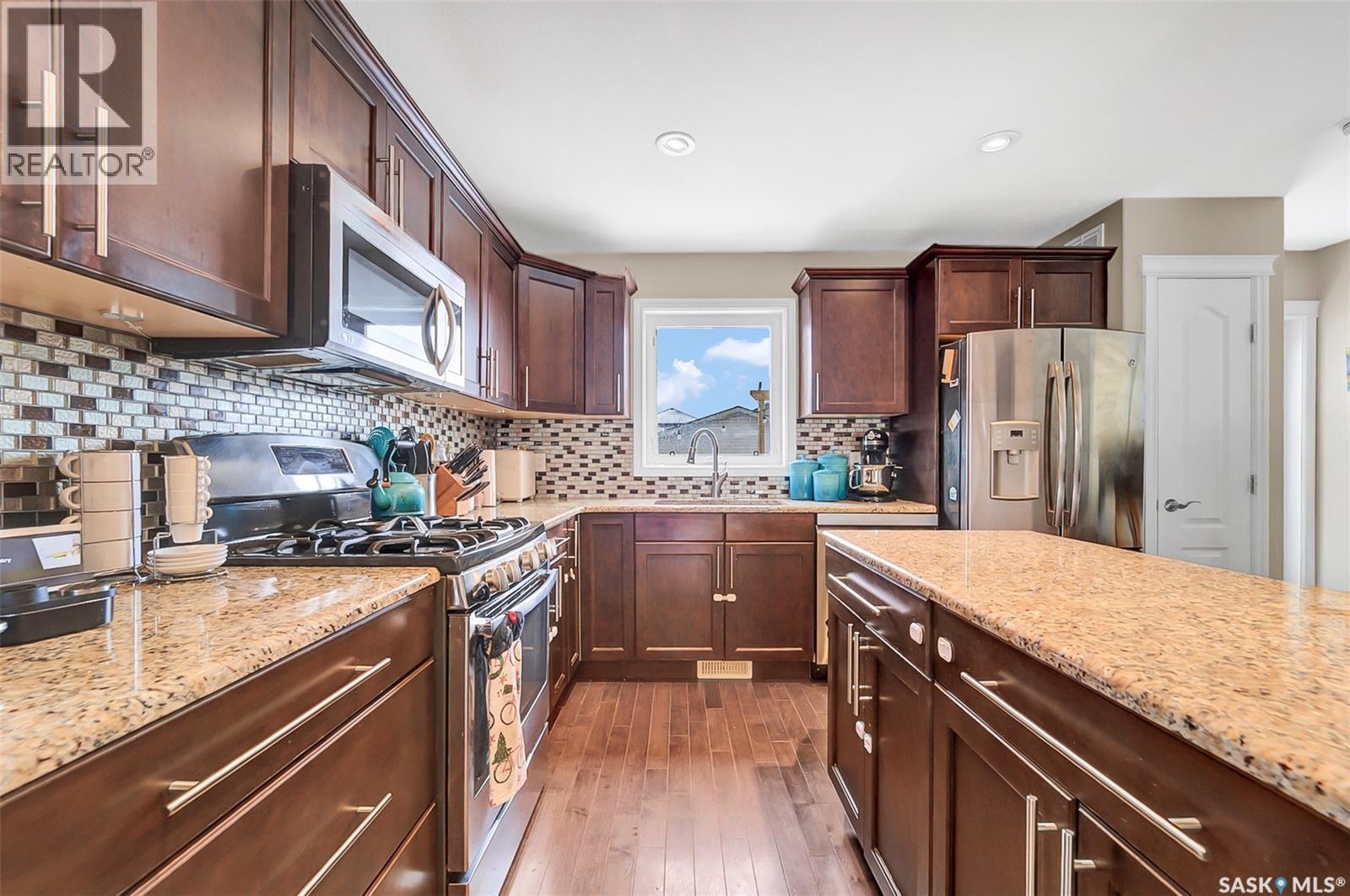 1042 Kloppenburg Bend, Saskatoon, SK