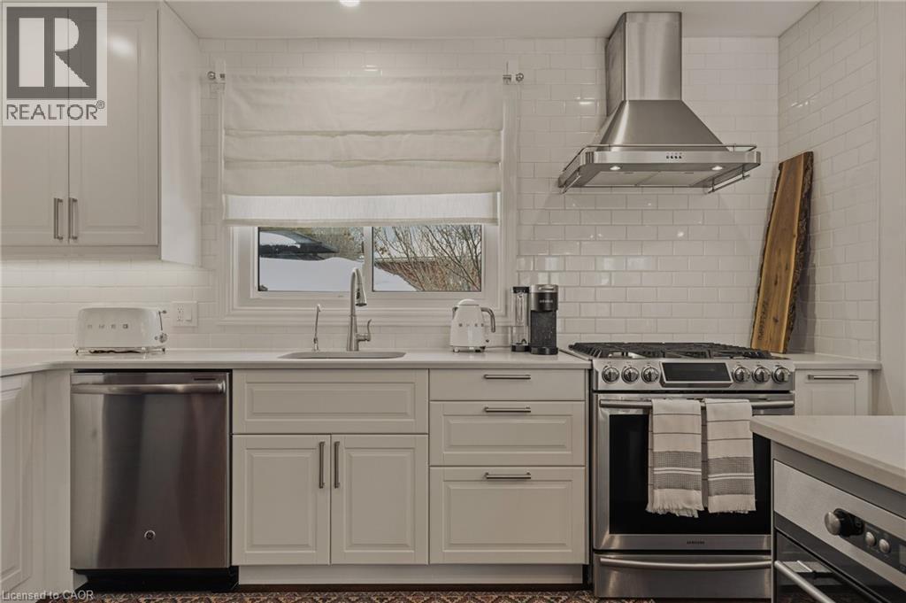 2424 Eileen Drive, Burlington, ON