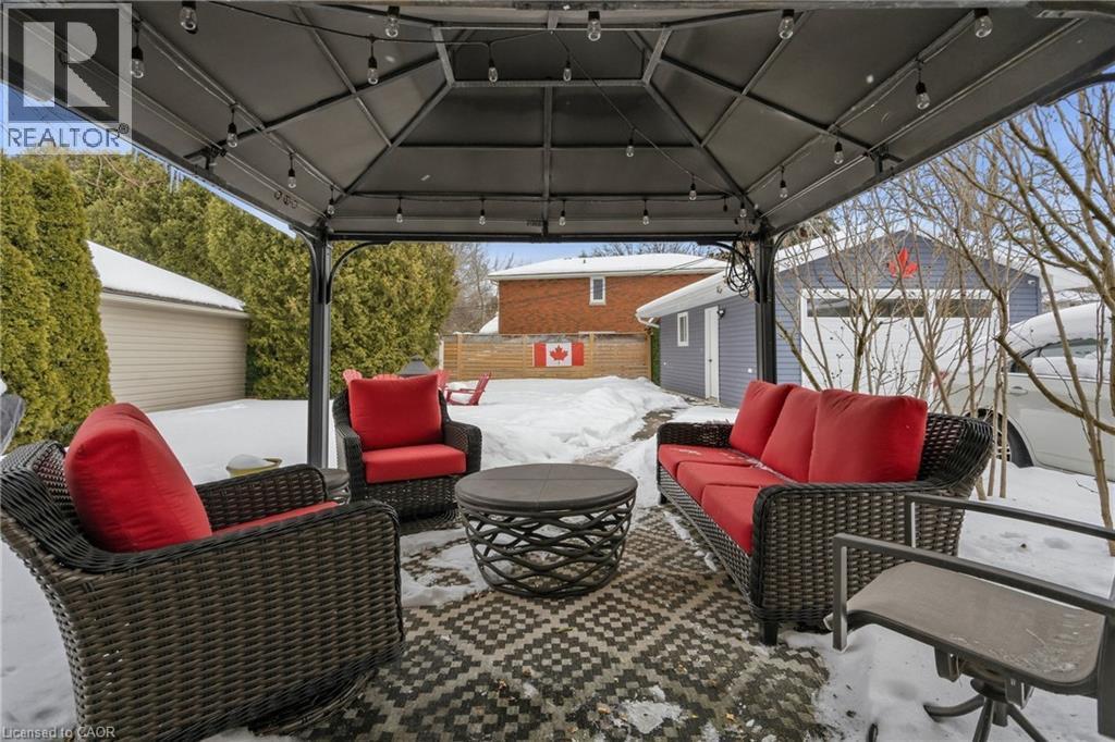 or second bedroom in basement - 2424 Eileen Drive, Burlington, ON