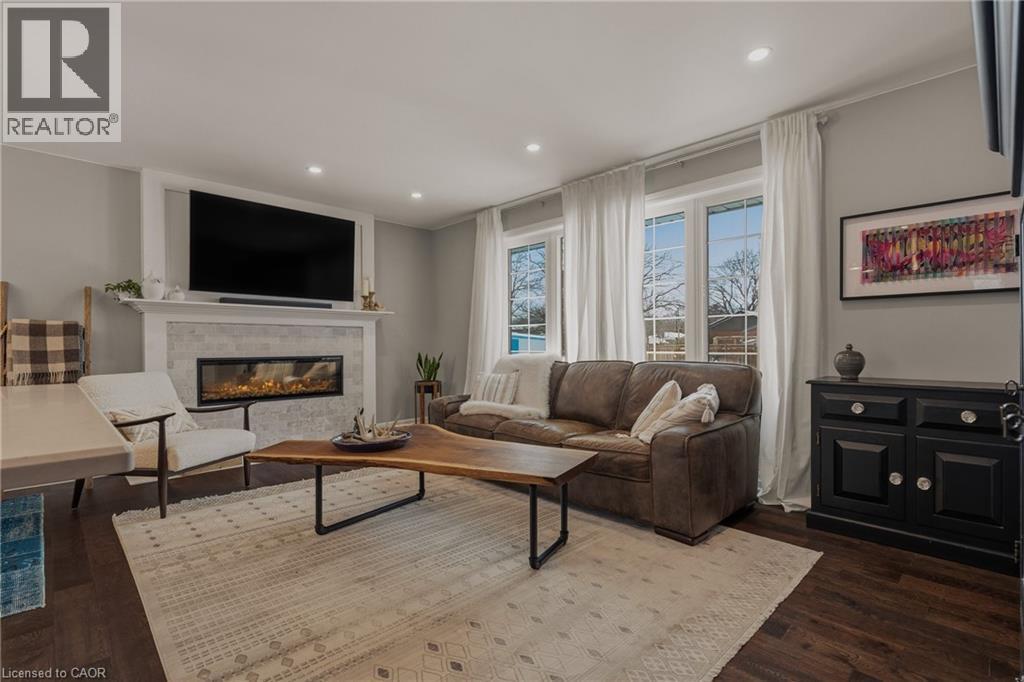 2424 Eileen Drive, Burlington, ON