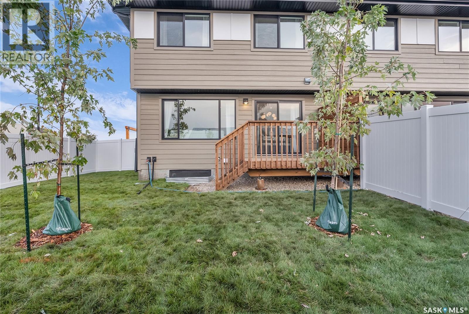 140 155 Mcfaull Way, Saskatoon, SK - Outdoor