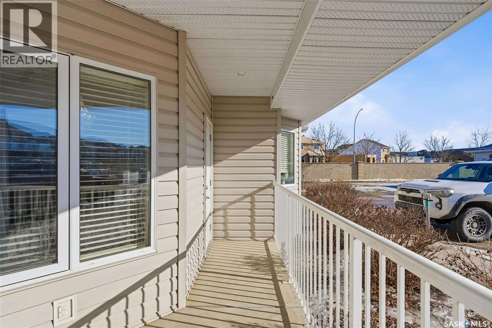 4102 Buckingham Drive E, Regina, SK - Outdoor With Exterior