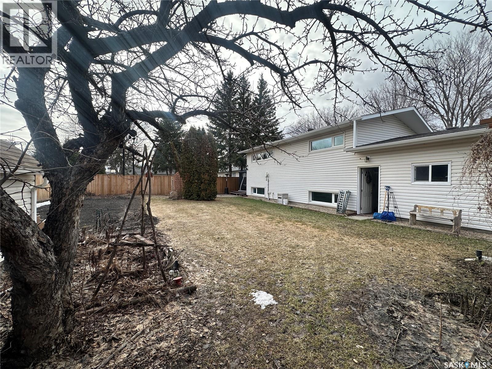 114 Garvin Crescent, Canora, SK - Outdoor