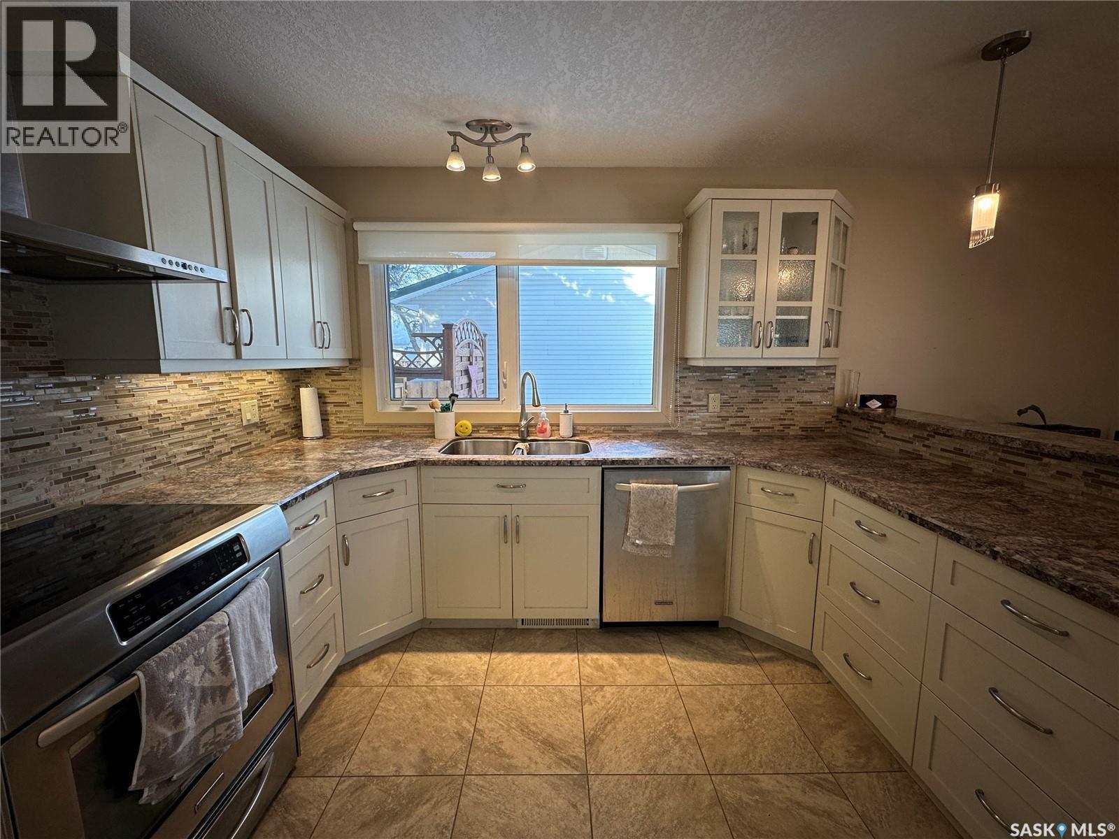 114 Garvin Crescent, Canora, SK - Indoor Photo Showing Other Room