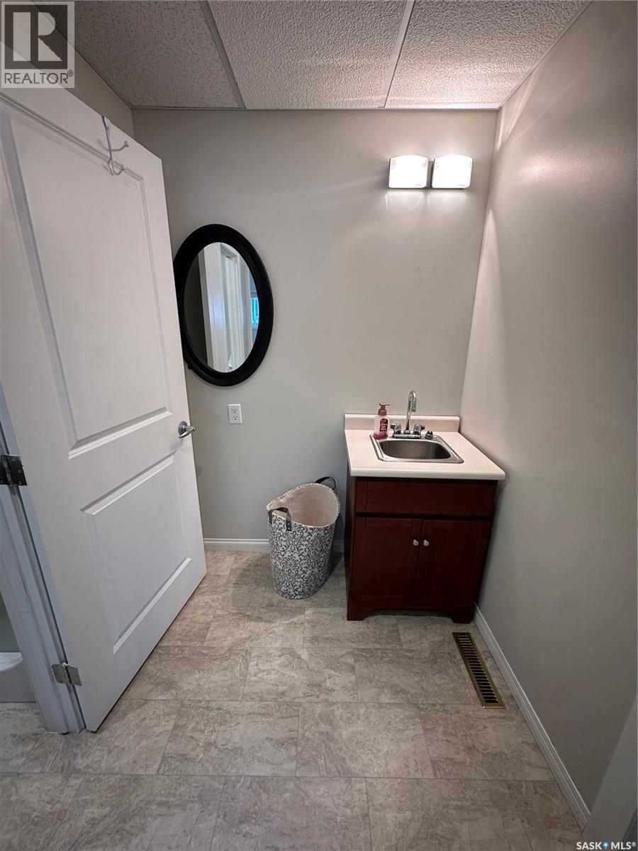 114 Garvin Crescent, Canora, SK - Indoor Photo Showing Basement