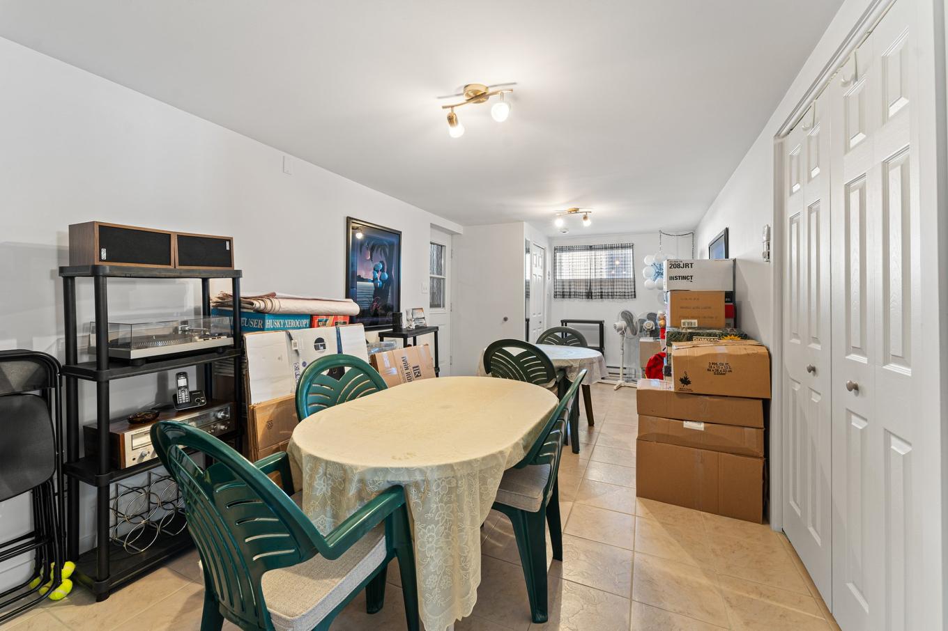 Family room - 208 Rue Alfred-Messier, Terrebonne (Lachenaie), QC - Indoor Photo Showing Dining Room