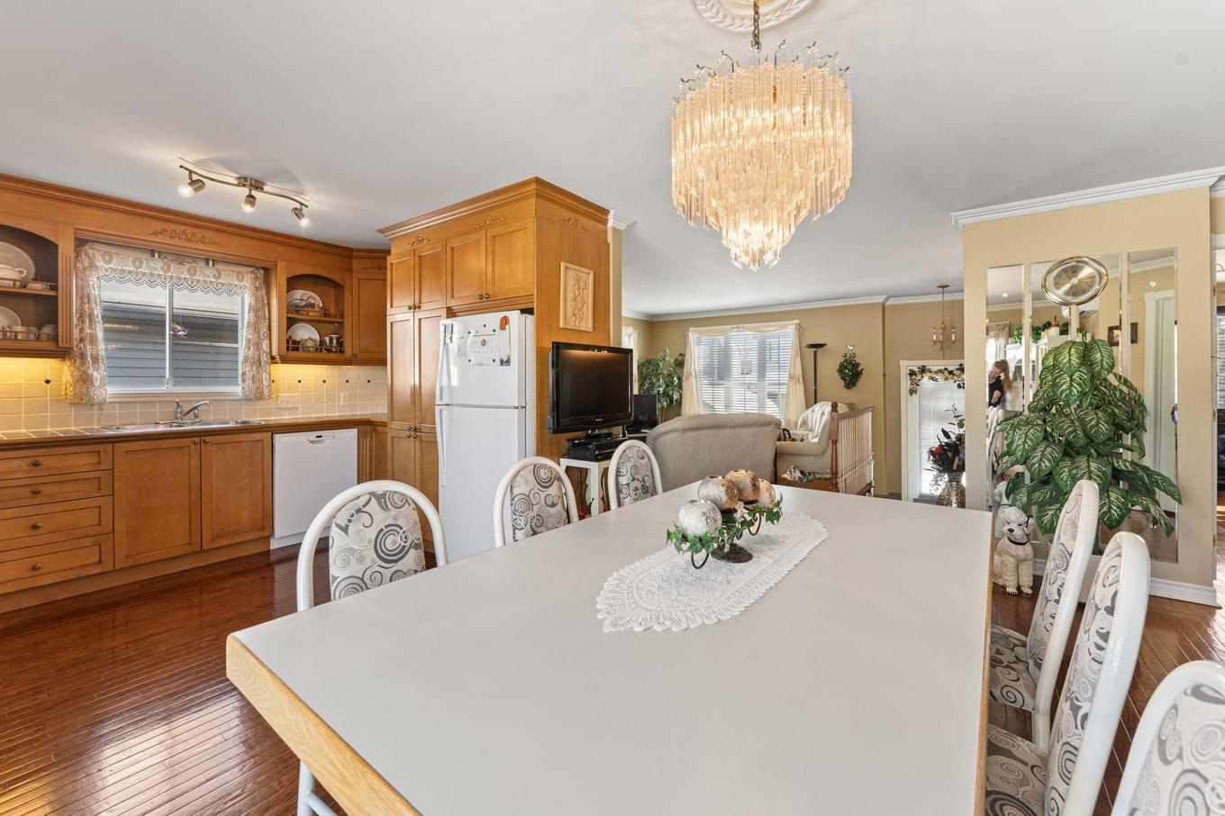 Kitchen - 208 Rue Alfred-Messier, Terrebonne (Lachenaie), QC - Indoor Photo Showing Dining Room