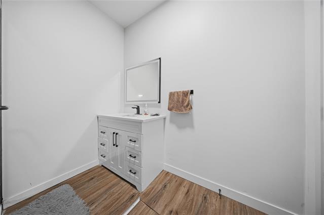 1199 Selkirk Ave, Winnipeg, MB