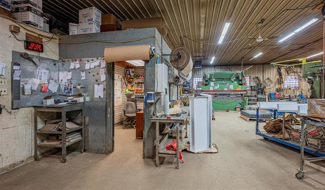 80 Archibald St, Winnipeg, MB