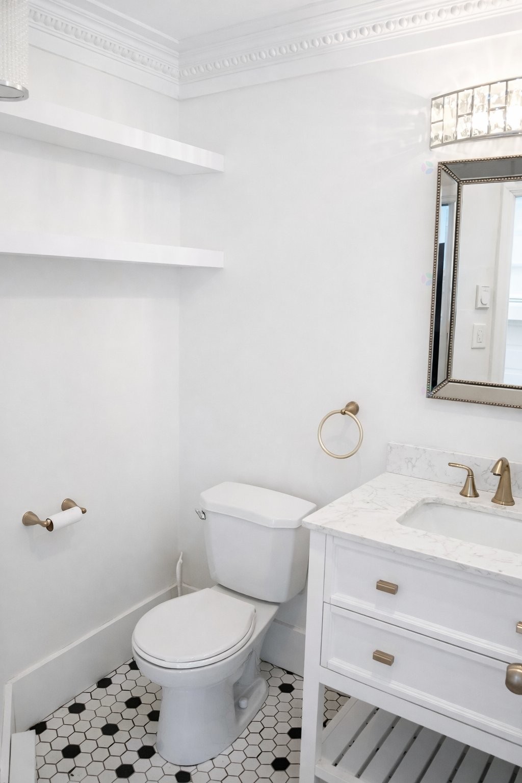 Bathroom - 1-31 Rue Demontigny, Gatineau (Hull), QC - Indoor Photo Showing Bathroom