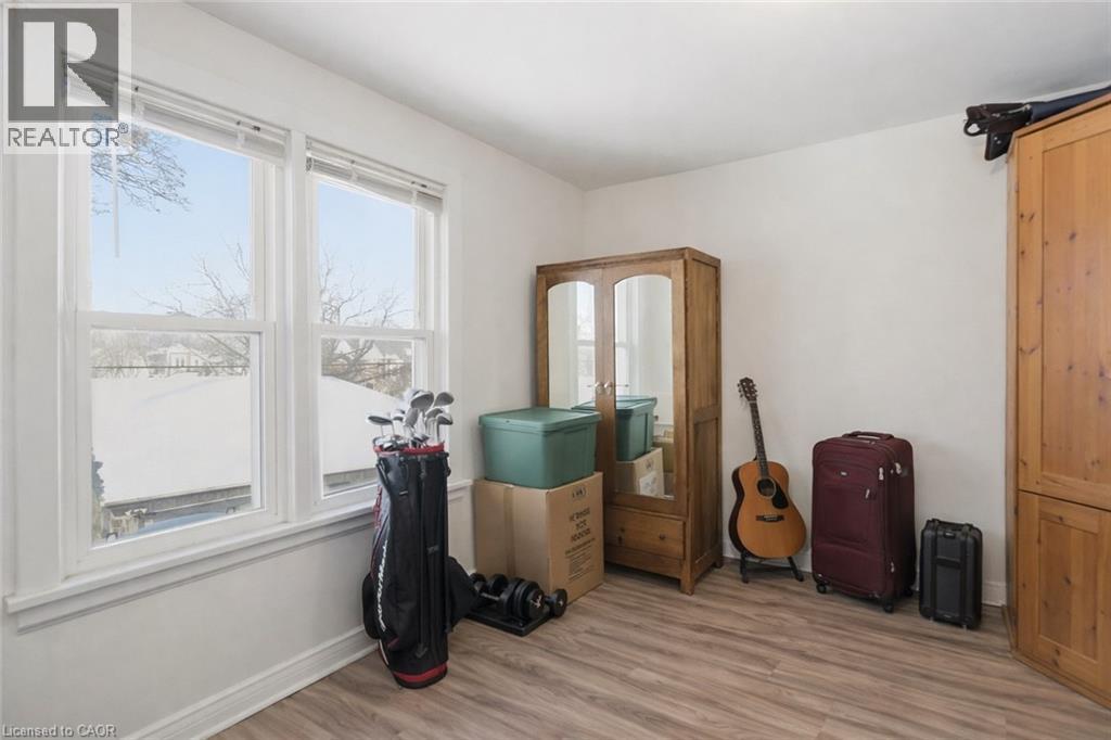 260 Prospect Street S, Hamilton, ON - Indoor