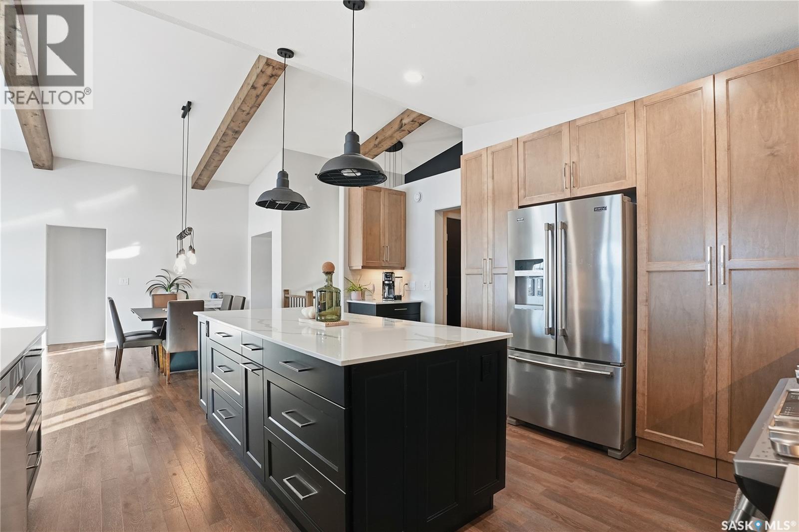 520 16Th Avenue, Humboldt, SK - Indoor Photo Showing Kitchen With Upgraded Kitchen