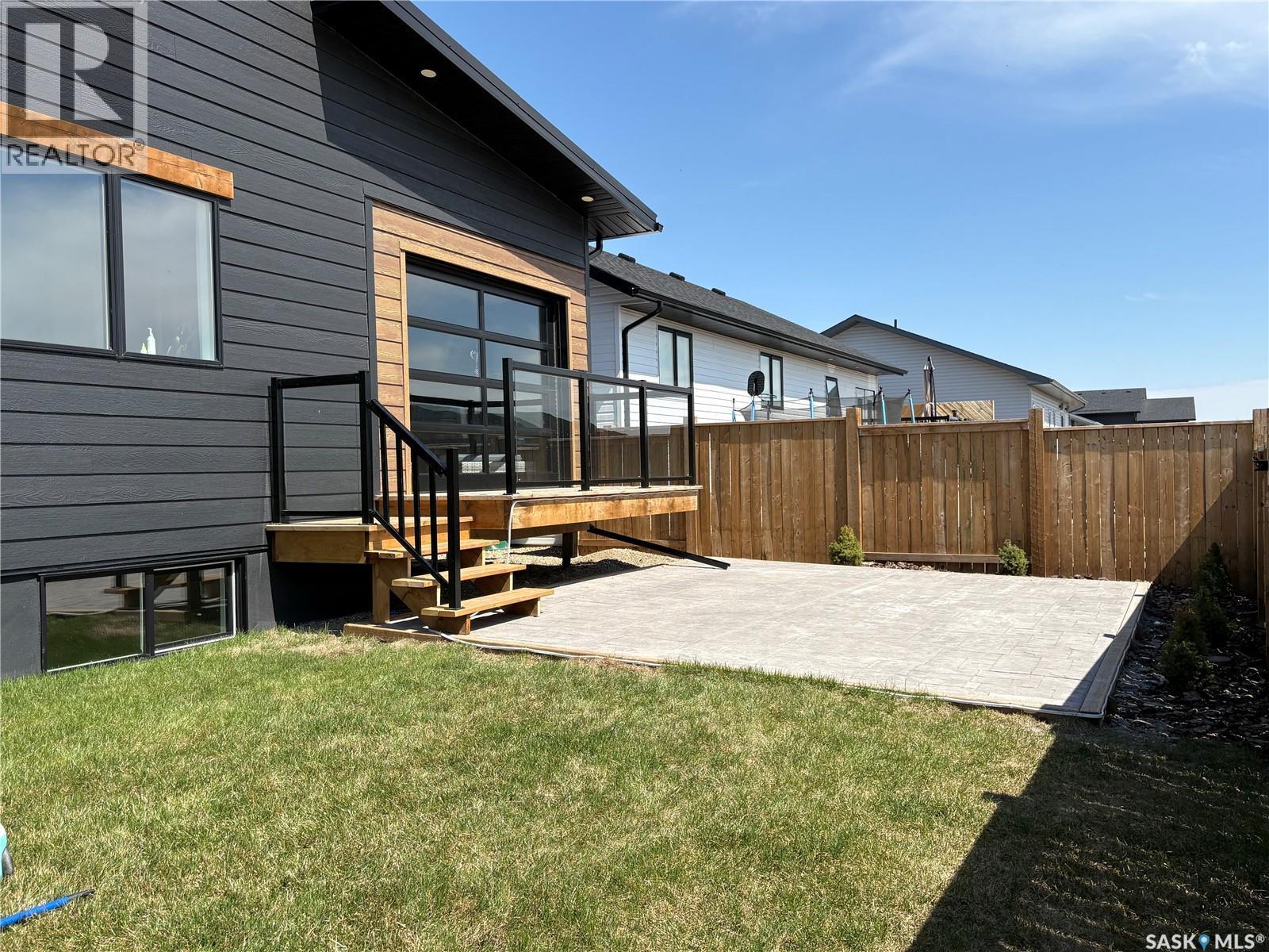 520 16Th Avenue, Humboldt, SK - Outdoor With Deck Patio Veranda