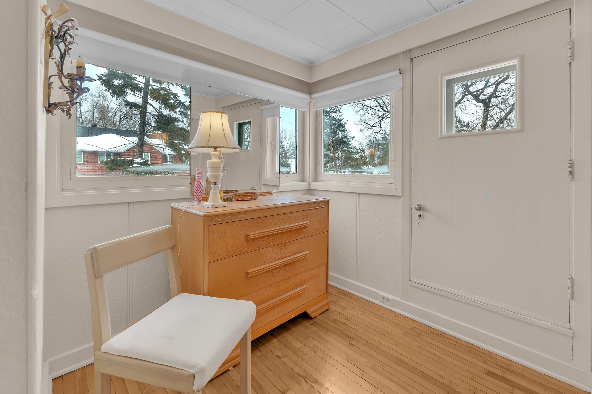 Chambre à coucher principale - 22 Av. Coolbreeze, Pointe-Claire, QC - Indoor Photo Showing Other Room