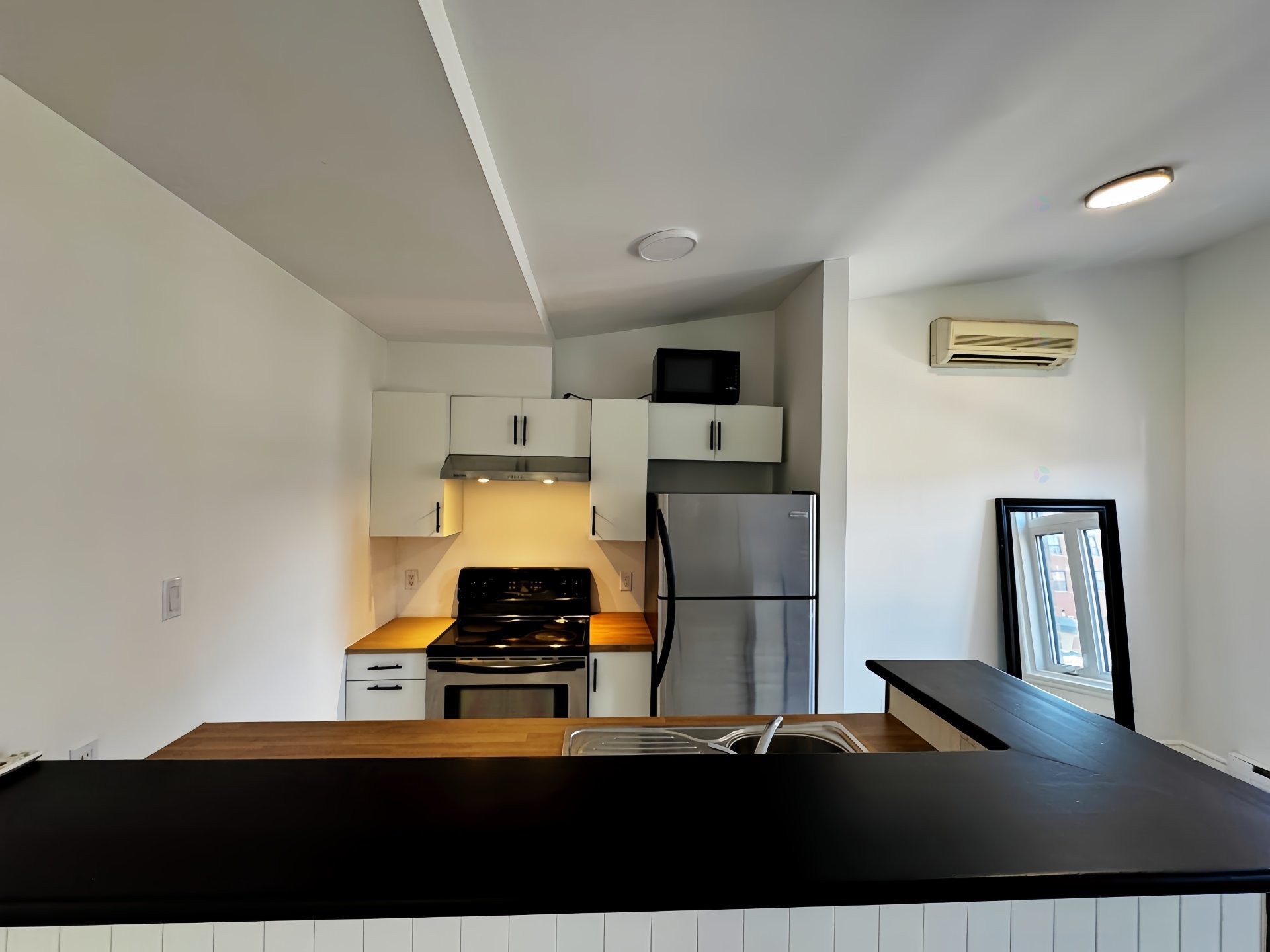 Kitchen - 1809 Rue Ontario E., Montréal (Ville-Marie), QC - Indoor Photo Showing Kitchen