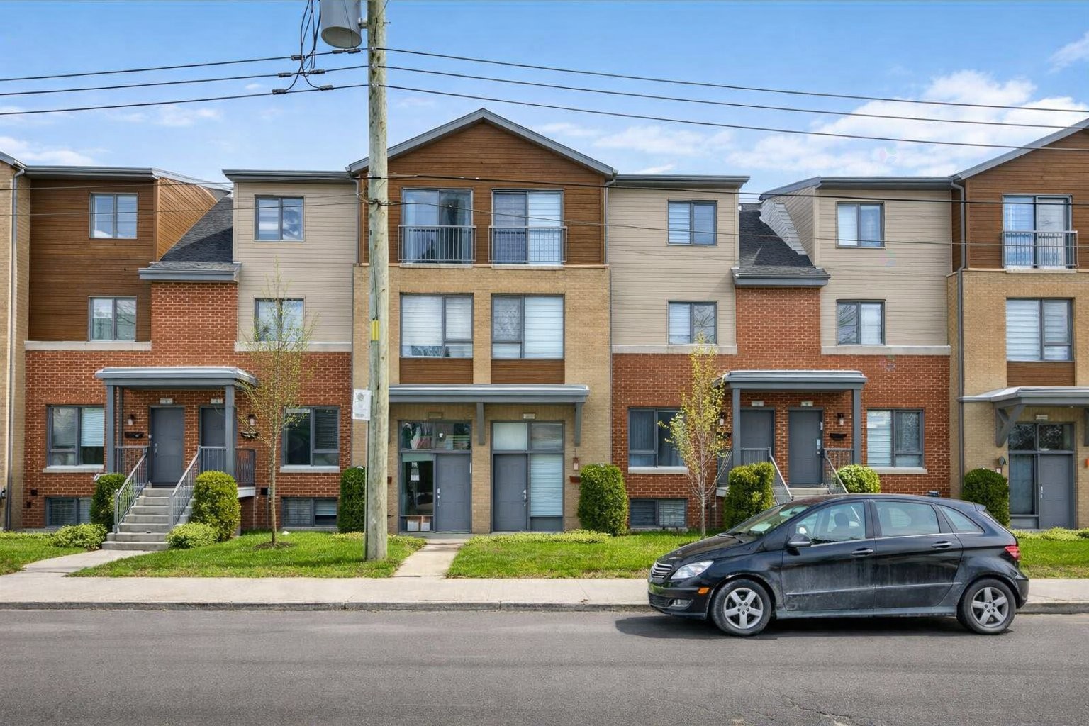 Front of Structure - 5780B Av. Parkhaven, Côte-Saint-Luc, QC - Outdoor With Facade