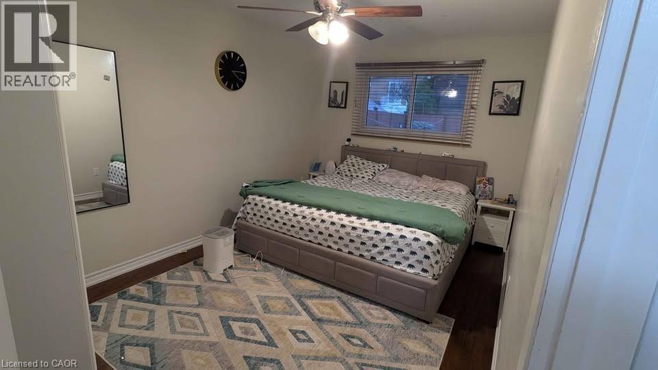 6 Sherry Lane Drive, Hamilton, ON - Indoor Photo Showing Bedroom