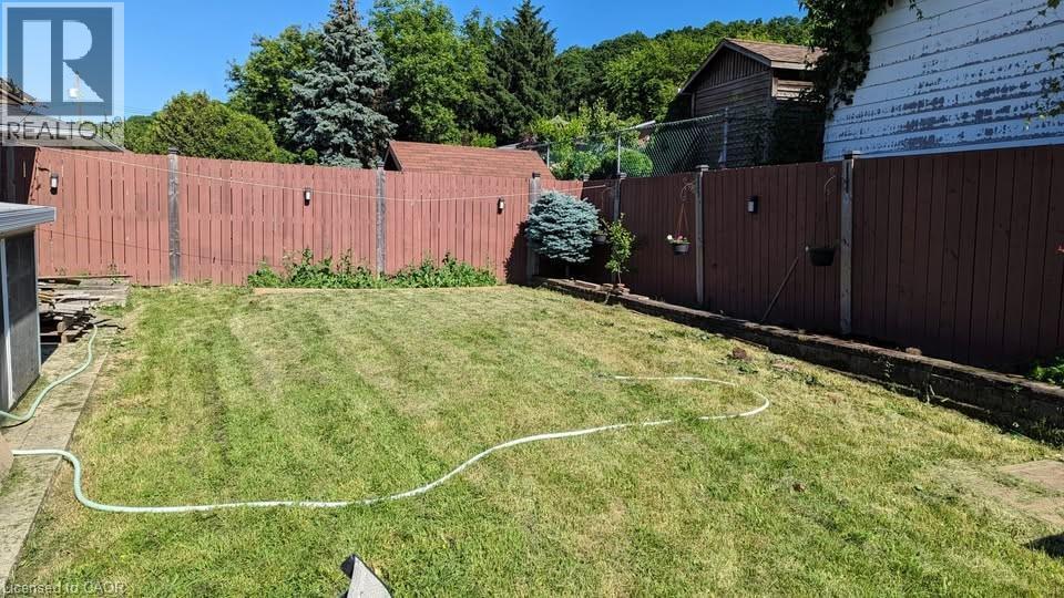 6 Sherry Lane Drive, Hamilton, ON - Outdoor