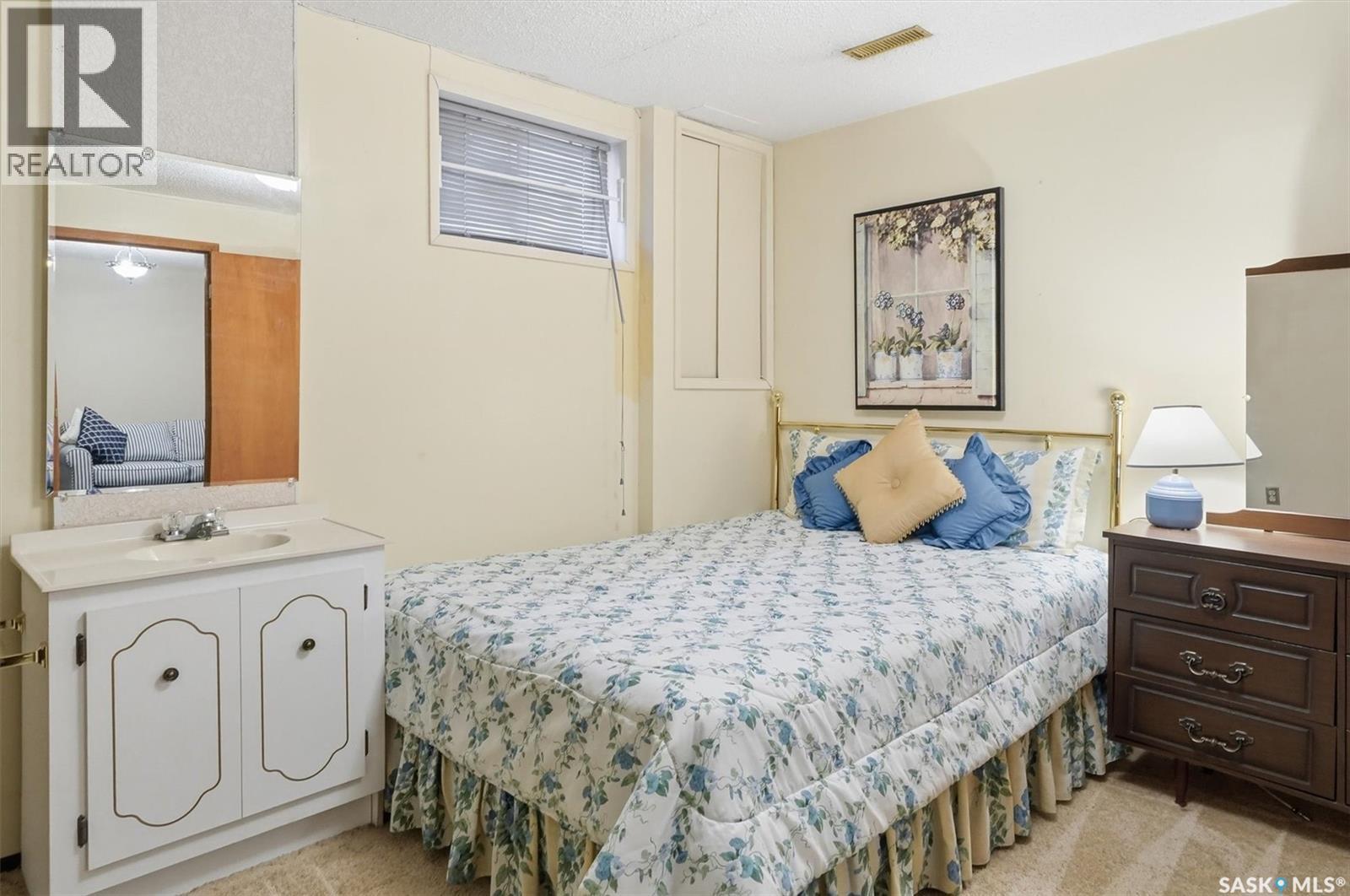 458 Charlebois Terrace, Saskatoon, SK - Indoor Photo Showing Bedroom