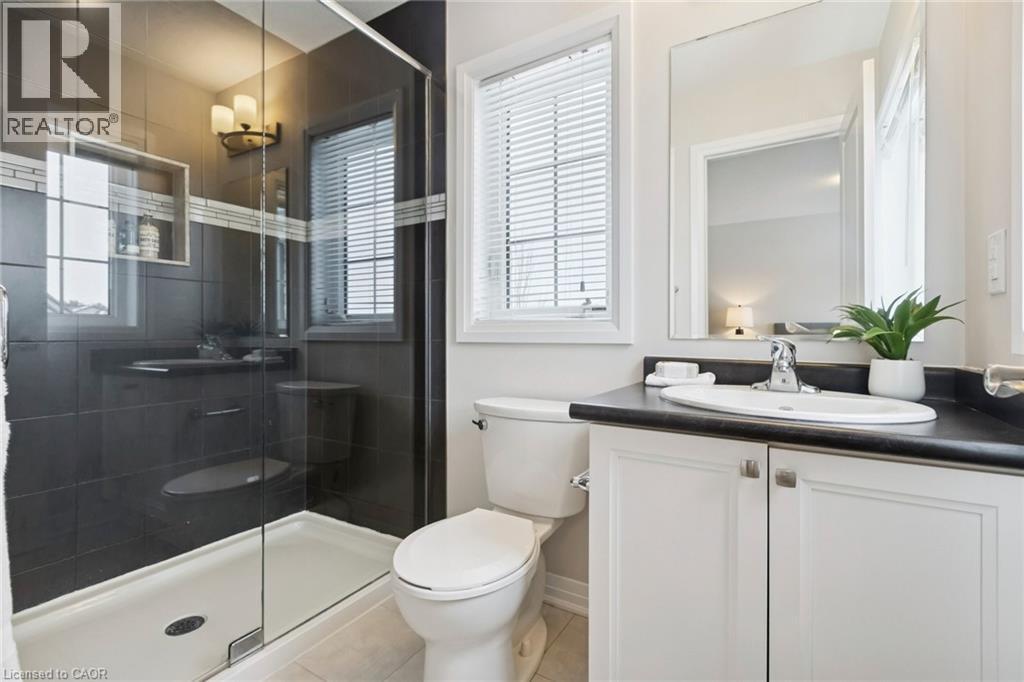 181 South Creek Drive, Kitchener, ON - Indoor Photo Showing Bathroom