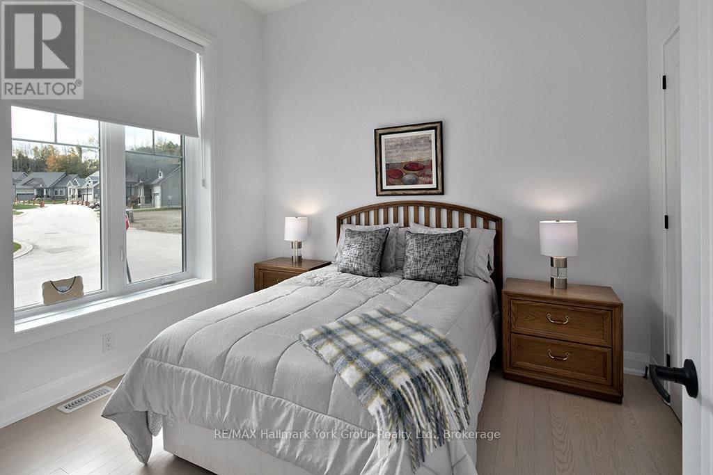 101 Clippers Lane, Blue Mountains, ON - Indoor Photo Showing Bedroom
