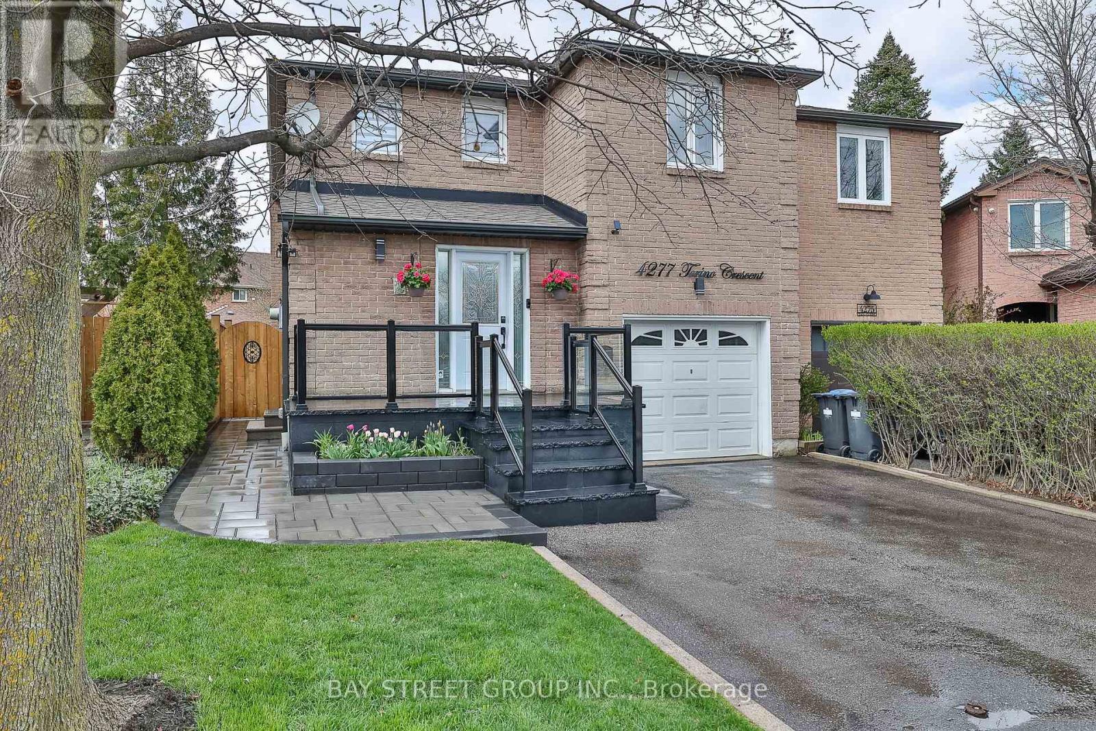 4277 Torino Crescent, Mississauga, ON - Outdoor