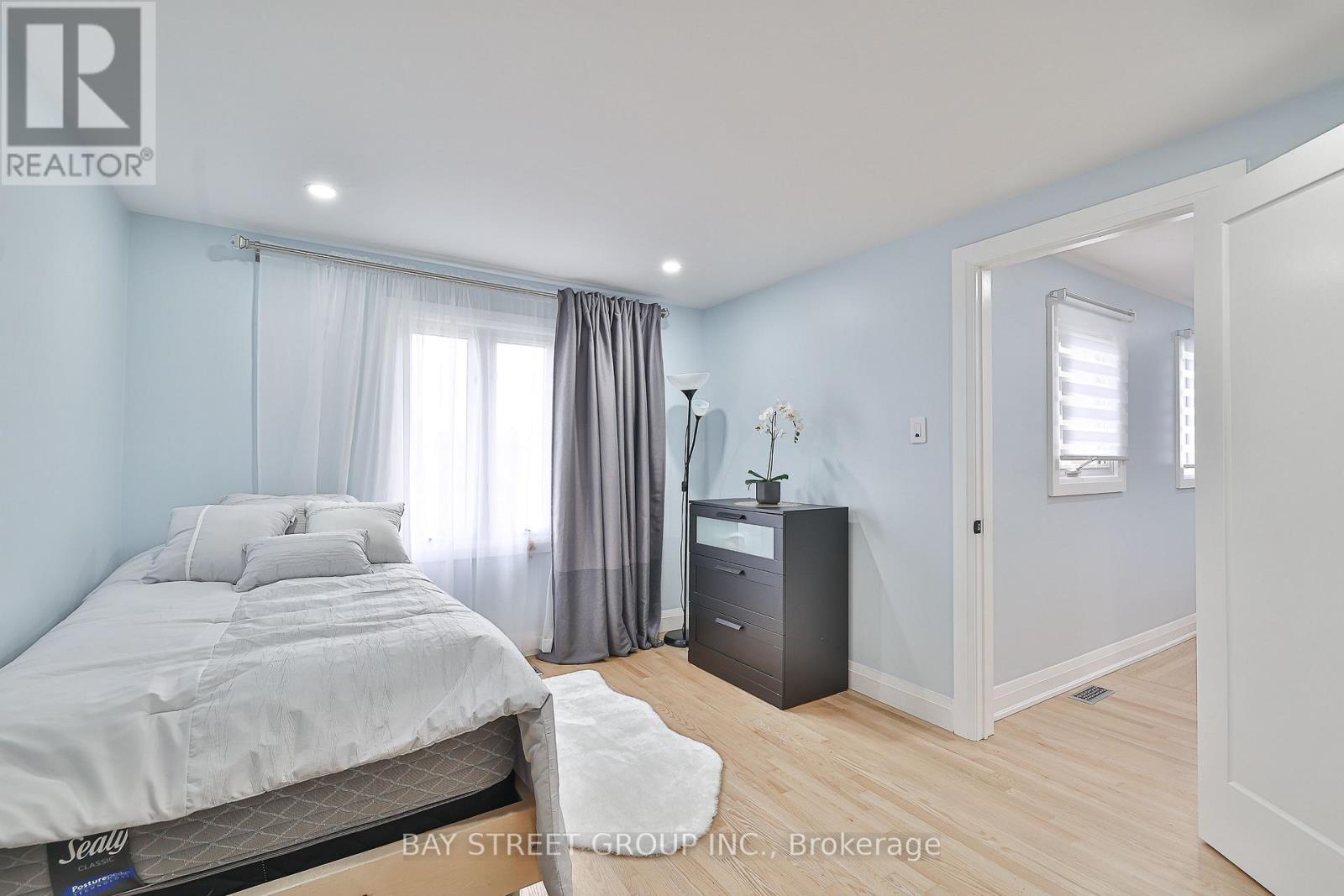 4277 Torino Crescent, Mississauga, ON - Indoor Photo Showing Bedroom