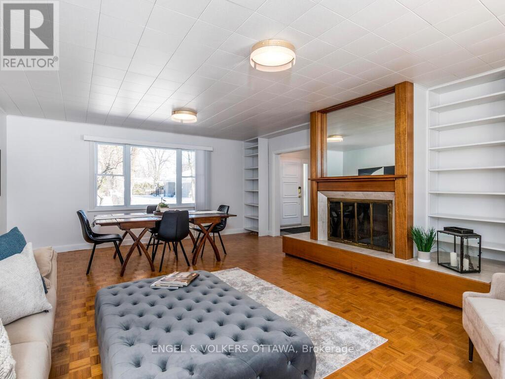 878 Dunlevie Avenue, Ottawa, ON - Indoor Photo Showing Living Room With Fireplace