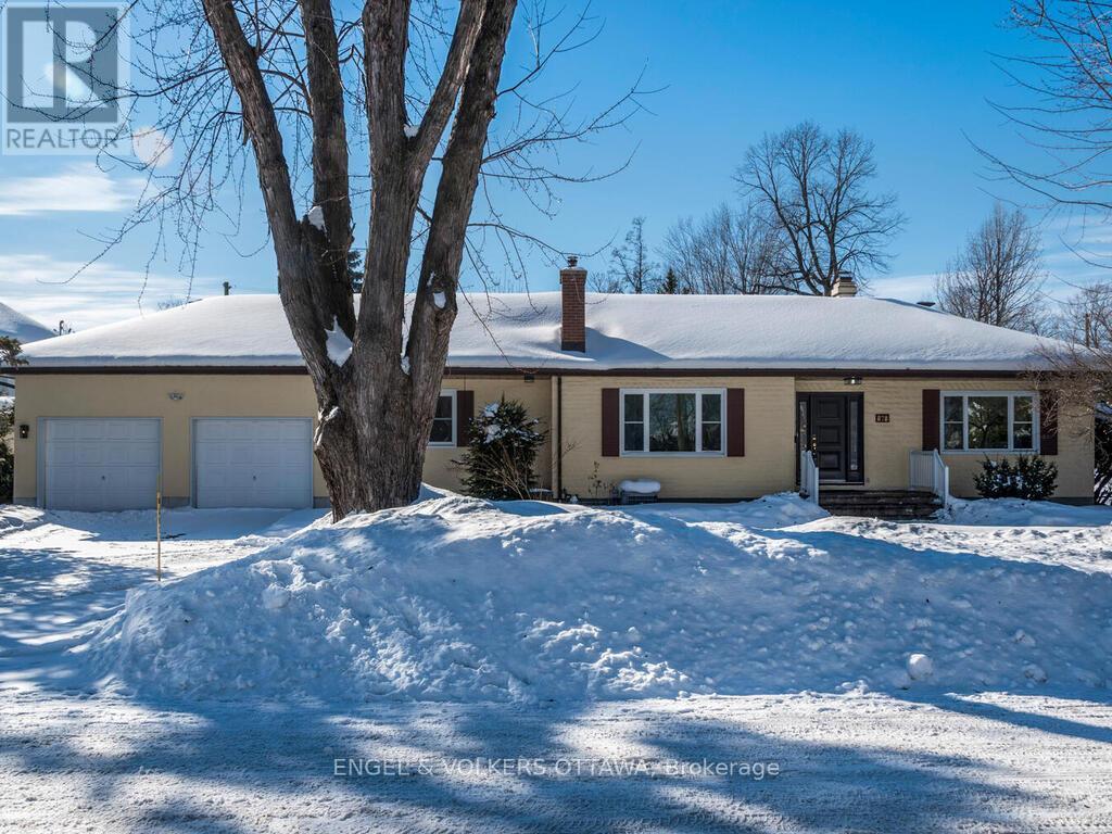 878 Dunlevie Avenue, Ottawa, ON - Outdoor