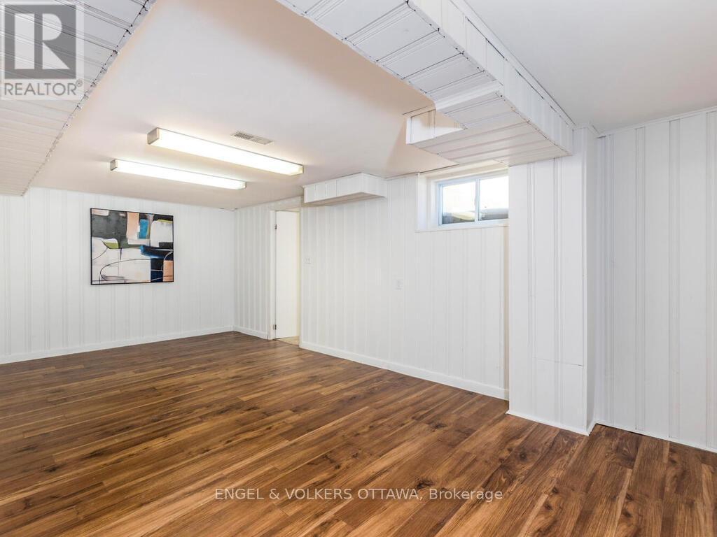 878 Dunlevie Avenue, Ottawa, ON - Indoor