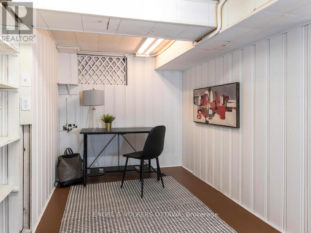 878 Dunlevie Avenue, Ottawa, ON - Indoor Photo Showing Other Room