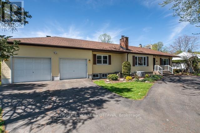 878 Dunlevie Avenue, Ottawa, ON - Outdoor With Facade