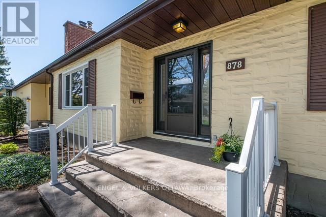 878 Dunlevie Avenue, Ottawa, ON - Outdoor With Exterior