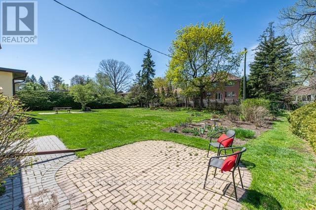 878 Dunlevie Avenue, Ottawa, ON - Outdoor