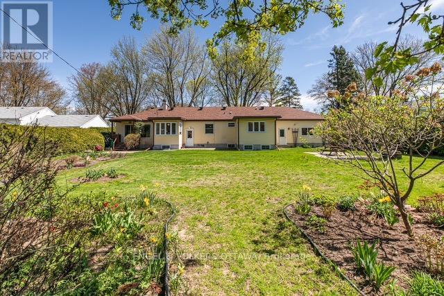 878 Dunlevie Avenue, Ottawa, ON - Outdoor