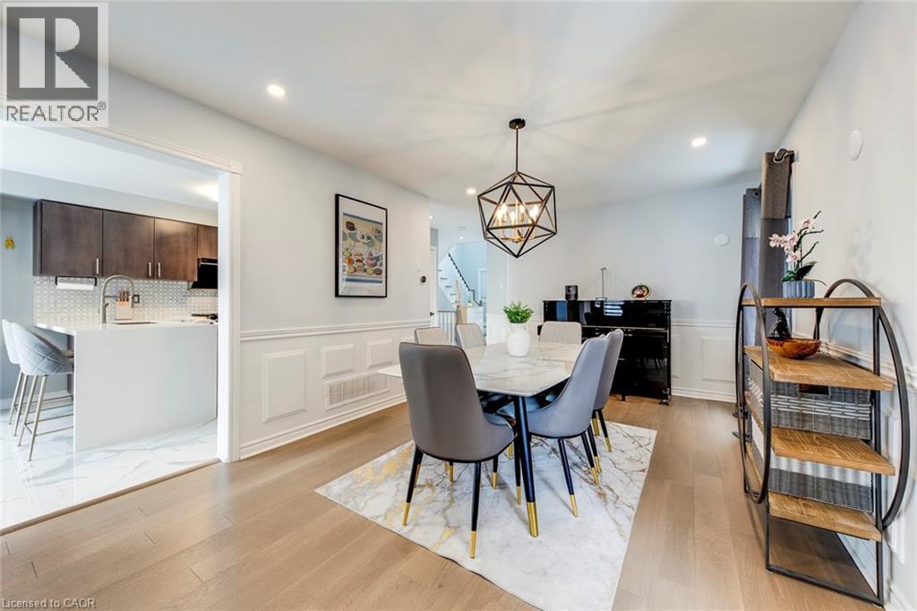 80 Beaverbrook Crescent, Maple, ON - Indoor Photo Showing Dining Room