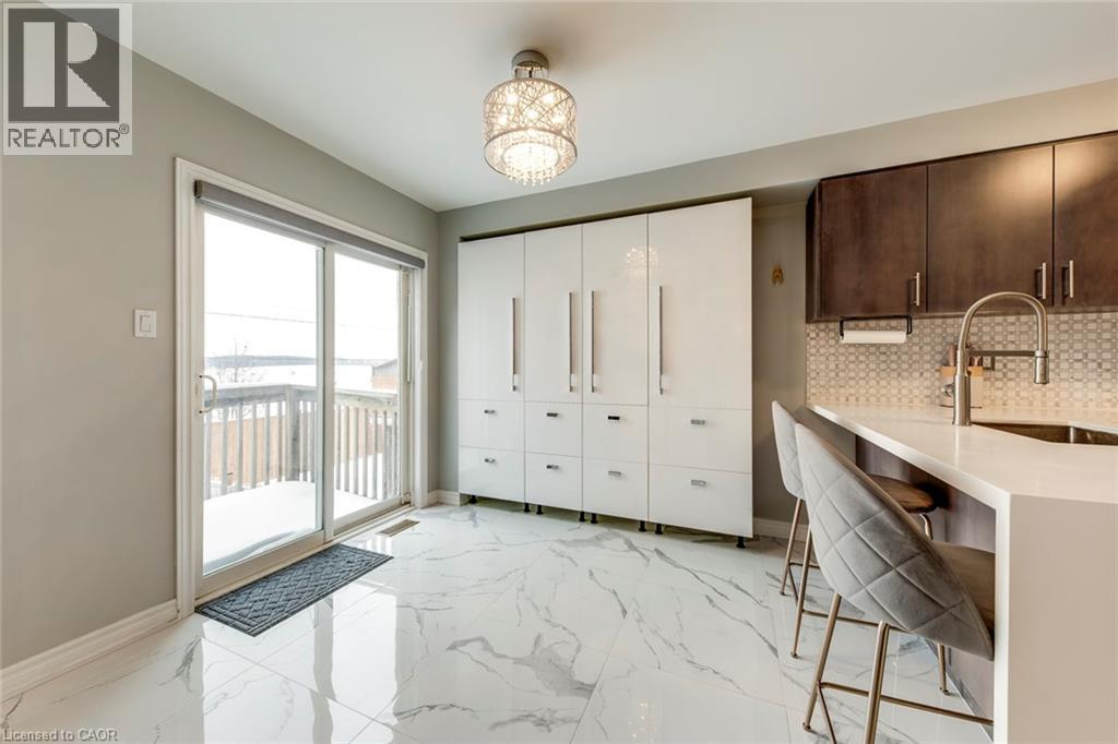 80 Beaverbrook Crescent, Maple, ON - Indoor