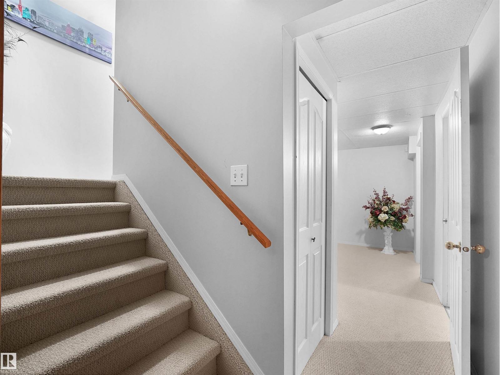 1238 Joyce Cr Nw, Edmonton, AB