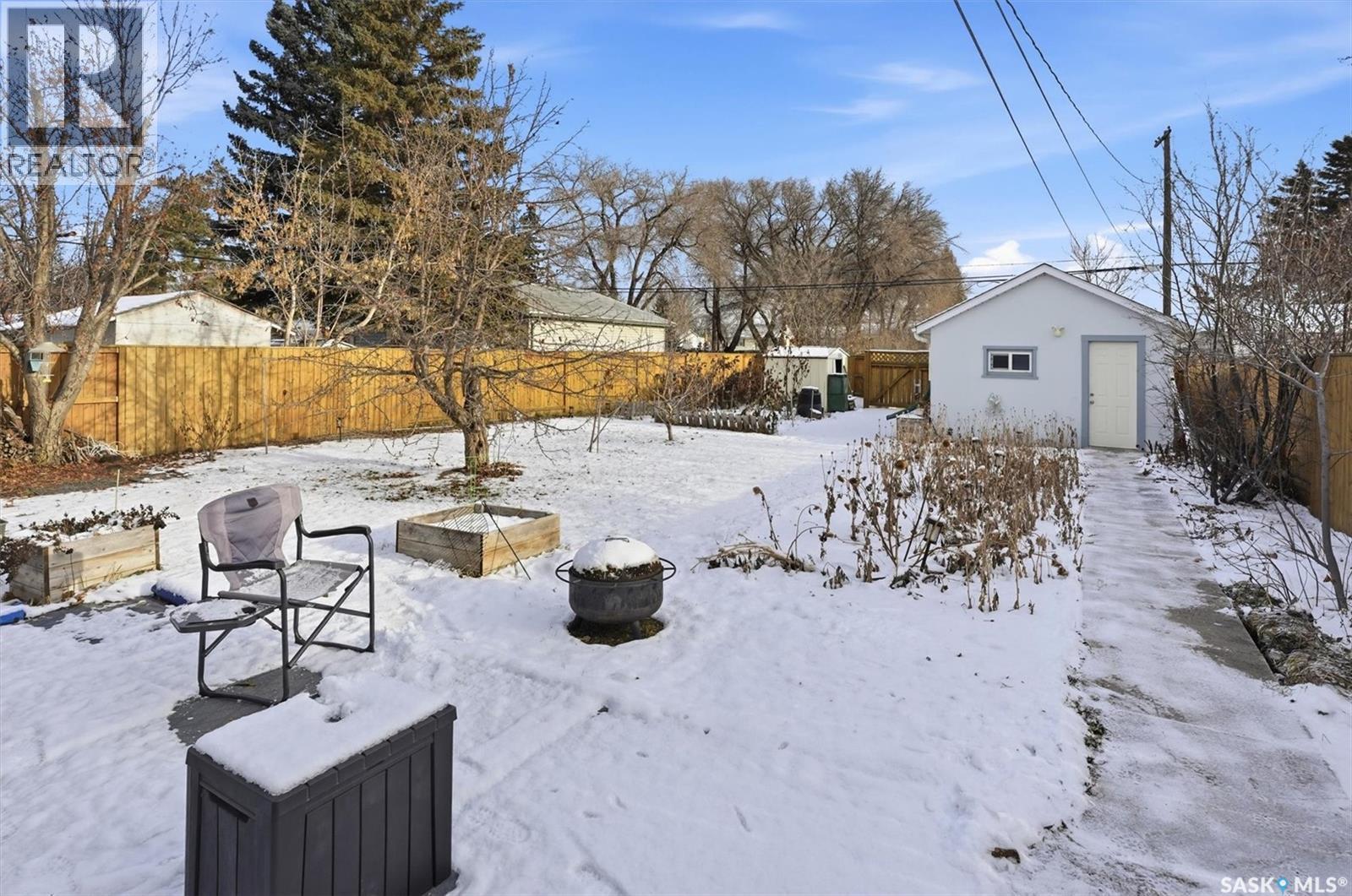 334 Q Avenue N, Saskatoon, SK - Outdoor