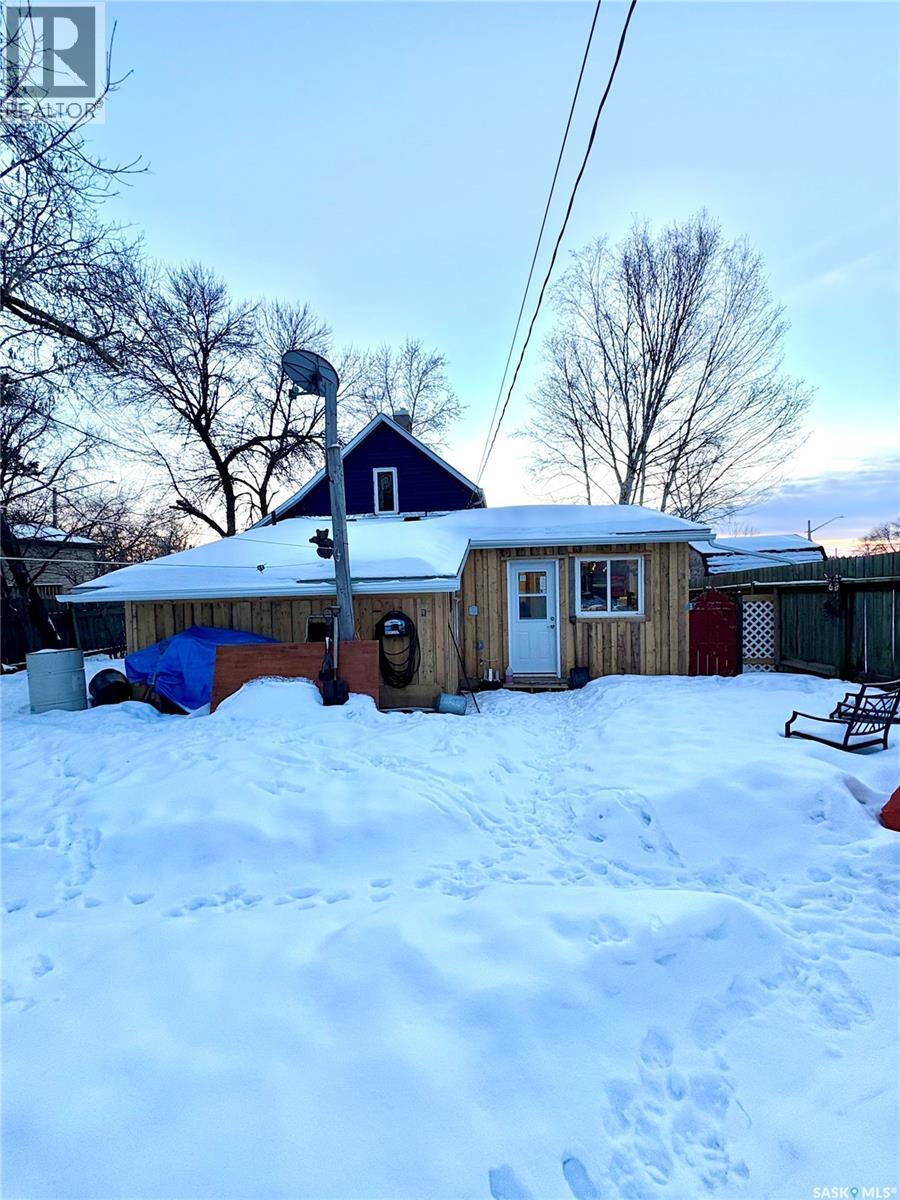 105 2Nd Avenue S, Big River, SK - Outdoor